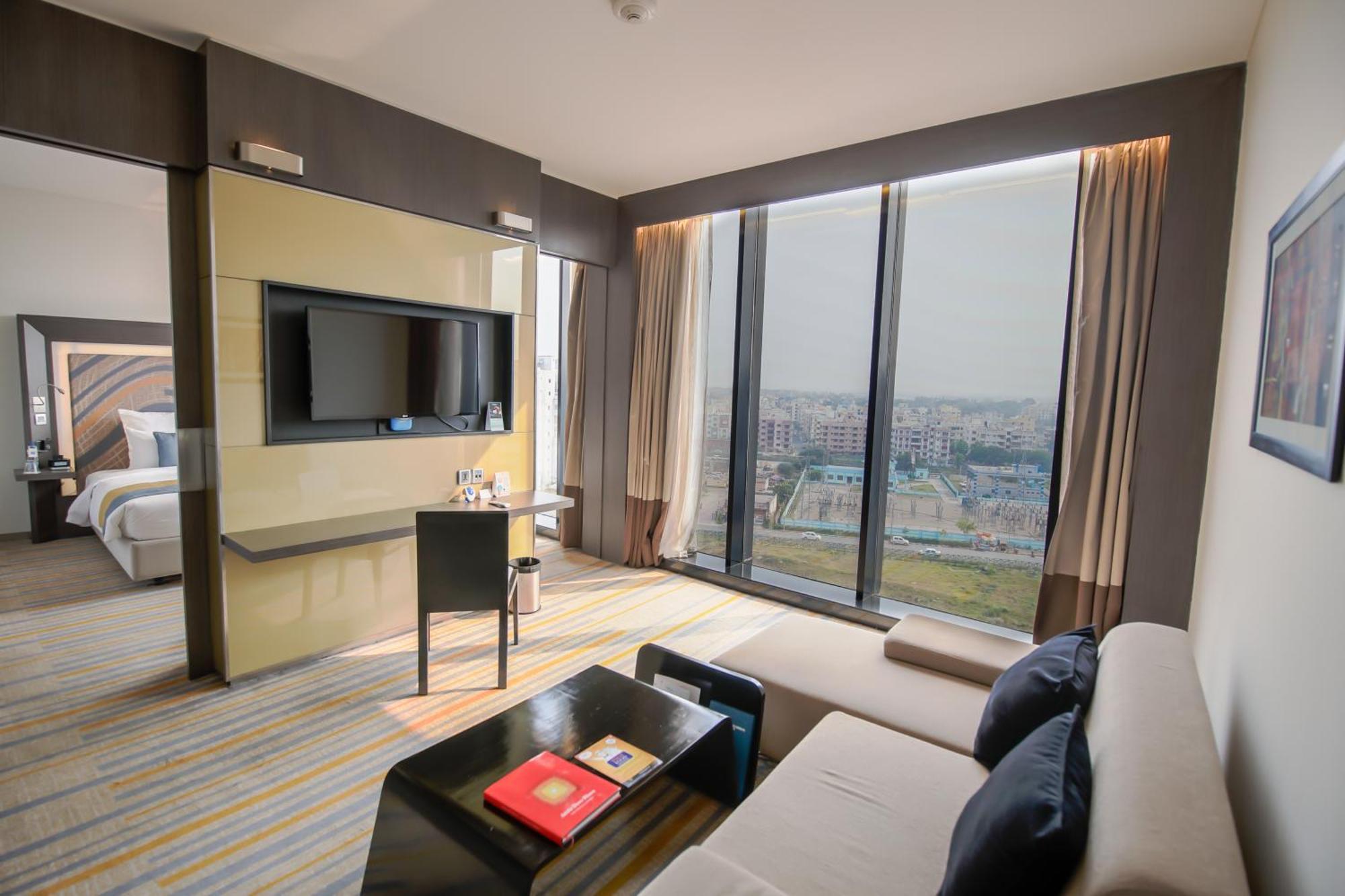 Novotel Kolkata Hotel&Residences Exterior foto